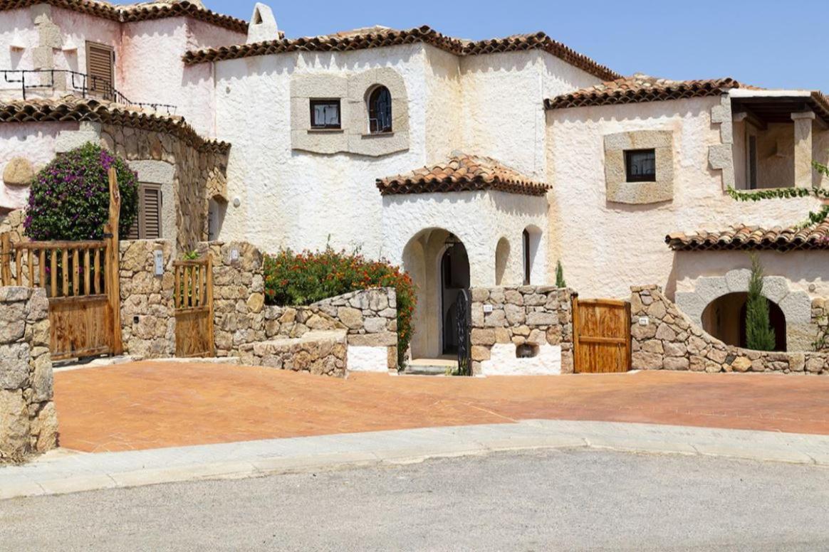 Punta Saline Villa *